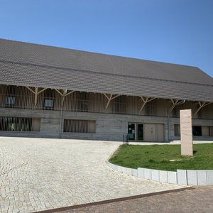 Gemeindebücherei Außenansicht von der Straße her